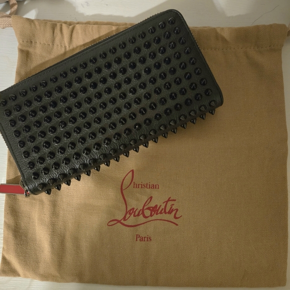 Christian Louboutin Black Studded Zip Wallet - Picture 3 of 9
